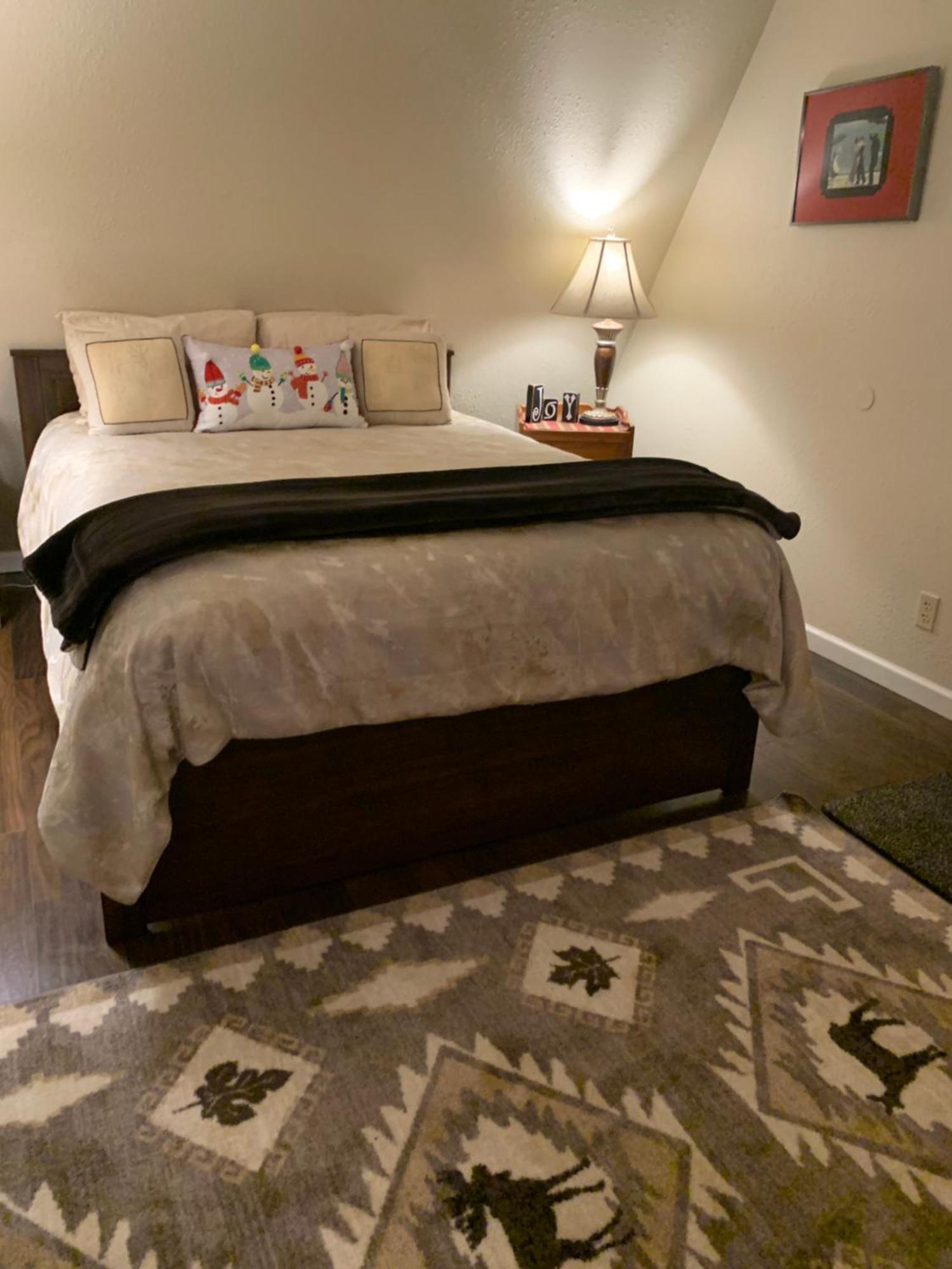 Mountain Meadows Inn & Chalet Suites Ашфорд Екстериор снимка