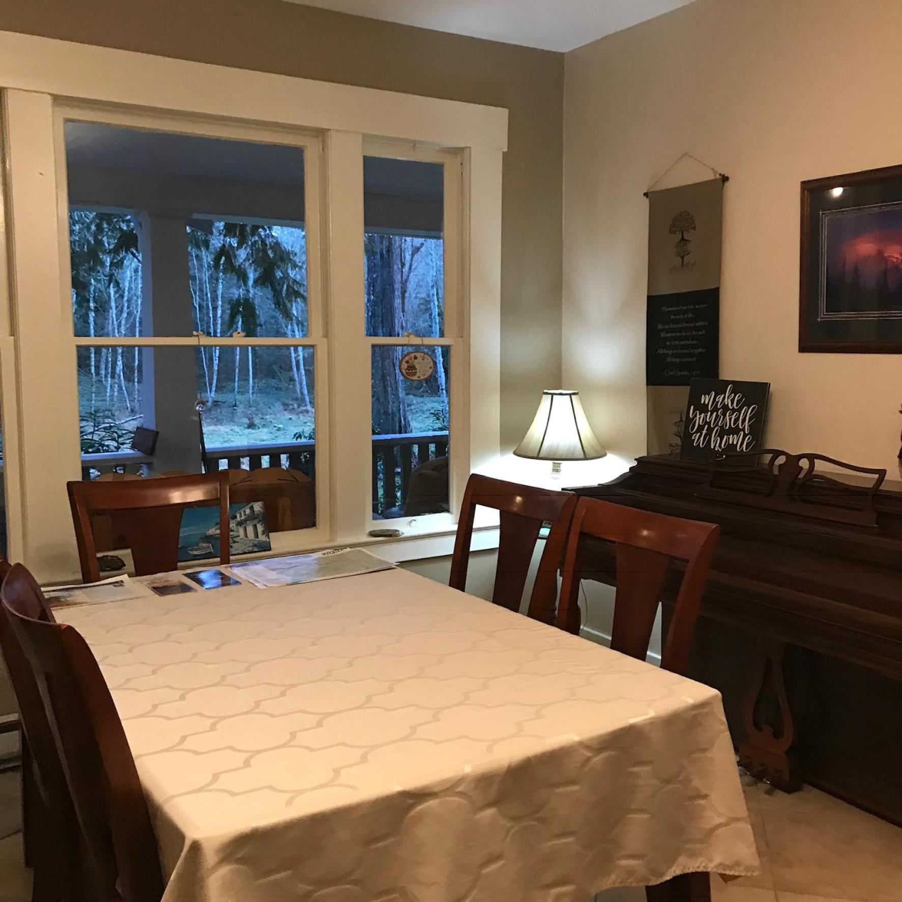 Mountain Meadows Inn & Chalet Suites Ашфорд Екстериор снимка